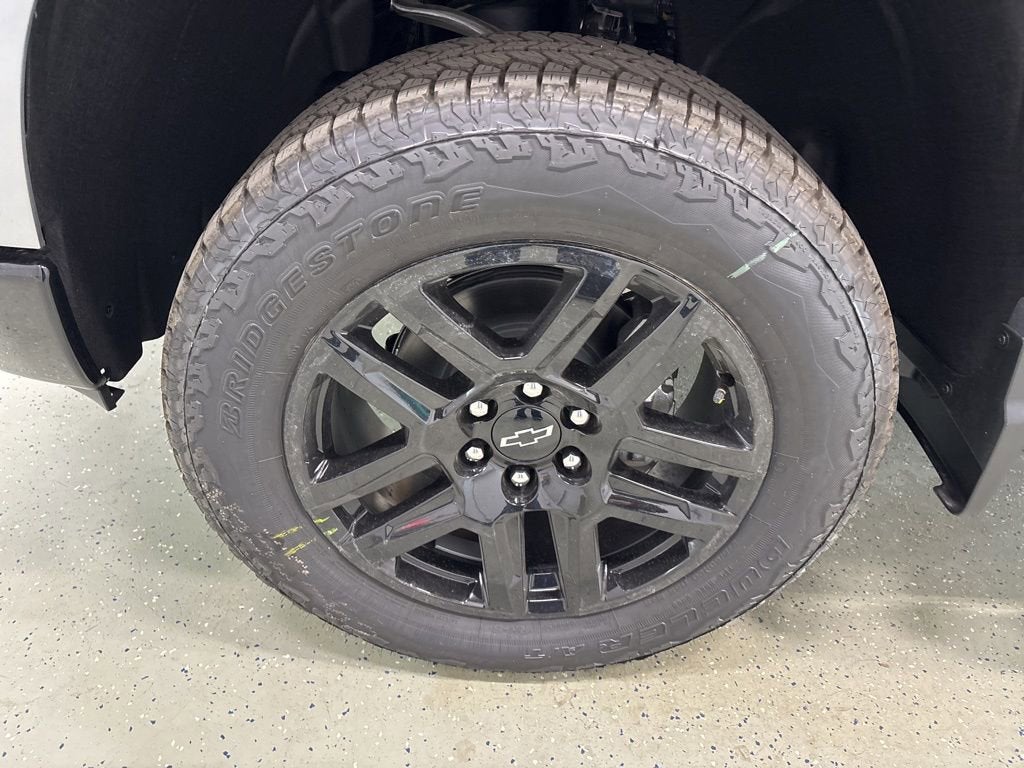 2026 Chevrolet Silverado 1500 LT Trail Boss Crew Cab Short Box 4WD