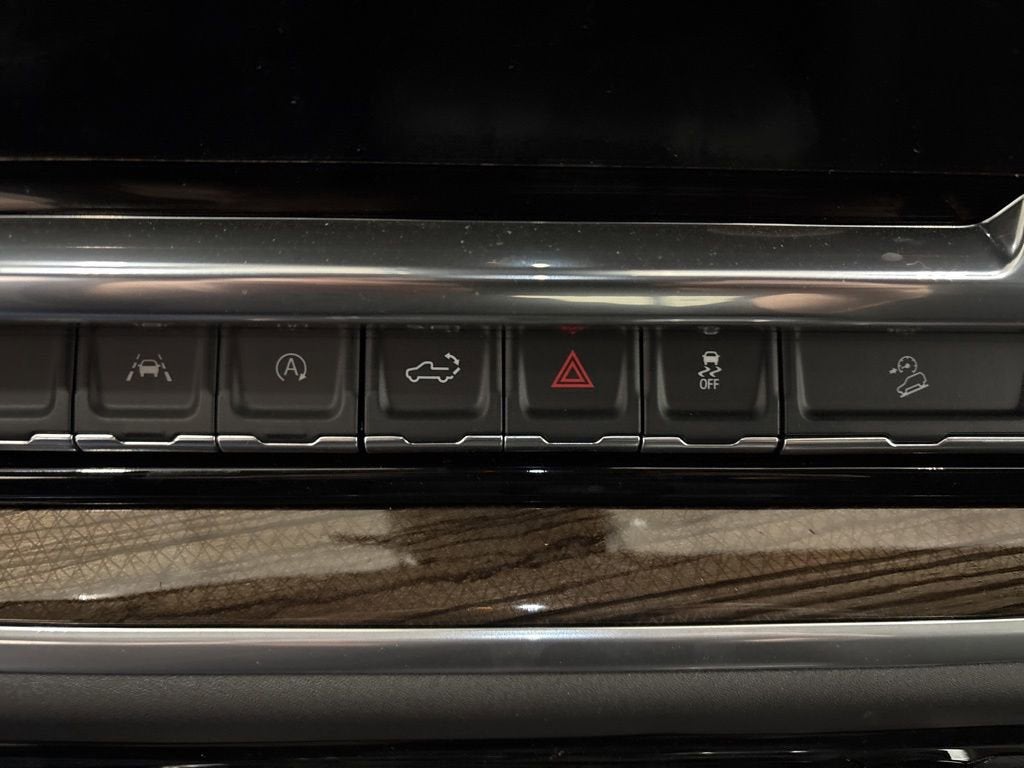 2026 Chevrolet Silverado 1500 LT Trail Boss Crew Cab Short Box 4WD