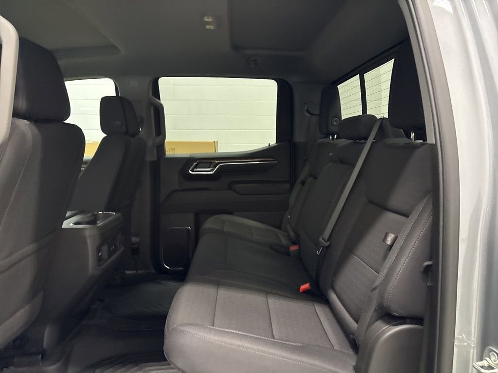 2026 Chevrolet Silverado 1500 LT Trail Boss Crew Cab Short Box 4WD