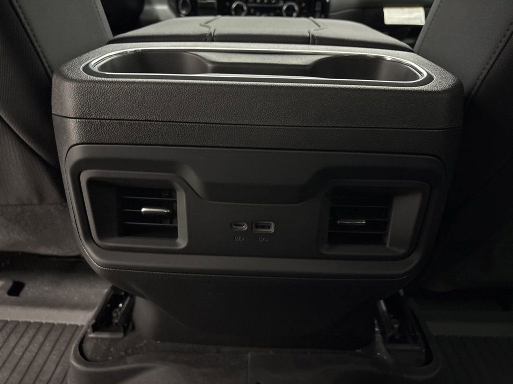 2026 Chevrolet Silverado 1500 LT Trail Boss Crew Cab Short Box 4WD