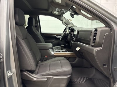 2026 Chevrolet Silverado 1500 LT Trail Boss Crew Cab Short Box 4WD