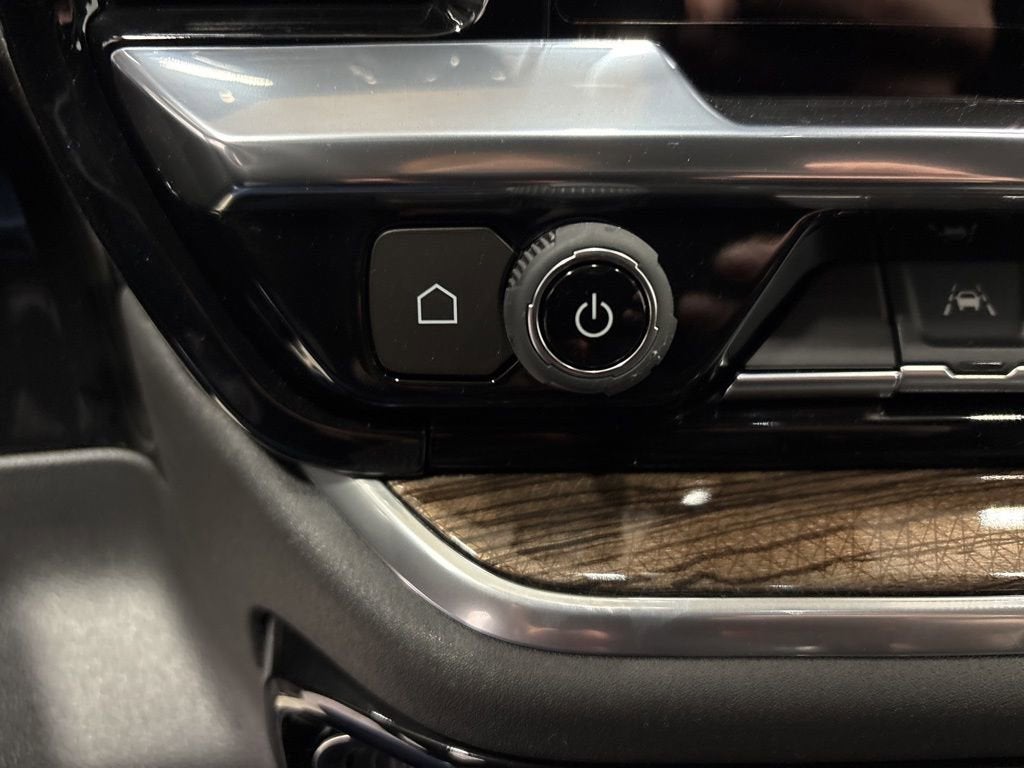 2026 Chevrolet Silverado 1500 LT Trail Boss Crew Cab Short Box 4WD