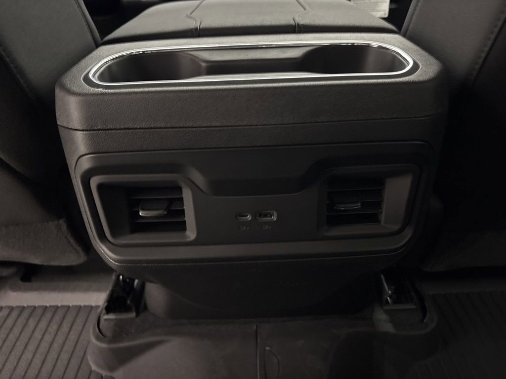 2026 Chevrolet Silverado 1500 LT Trail Boss Crew Cab Short Box 4WD