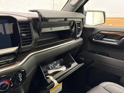 2026 Chevrolet Silverado 1500 LT Trail Boss Crew Cab Short Box 4WD