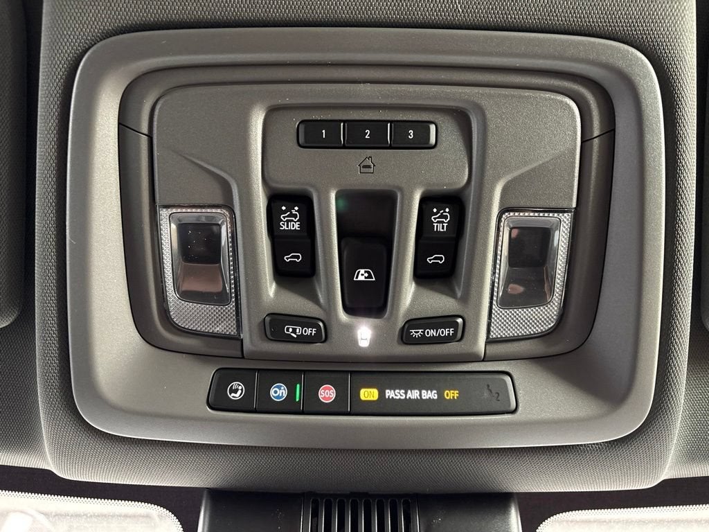 2026 Chevrolet Silverado 1500 LT Trail Boss Crew Cab Short Box 4WD