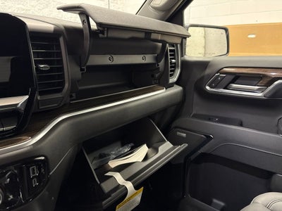 2026 Chevrolet Silverado 1500 LT Trail Boss Crew Cab Short Box 4WD