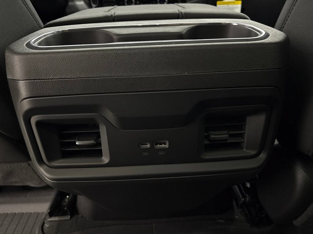 2026 Chevrolet Silverado 1500 LT Trail Boss Crew Cab Short Box 4WD