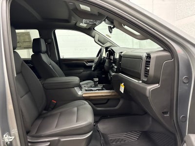 2026 Chevrolet Silverado 1500 LT Trail Boss Crew Cab Short Box 4WD