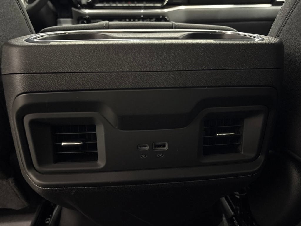 2026 Chevrolet Silverado 1500 LT Trail Boss Crew Cab Short Box 4WD
