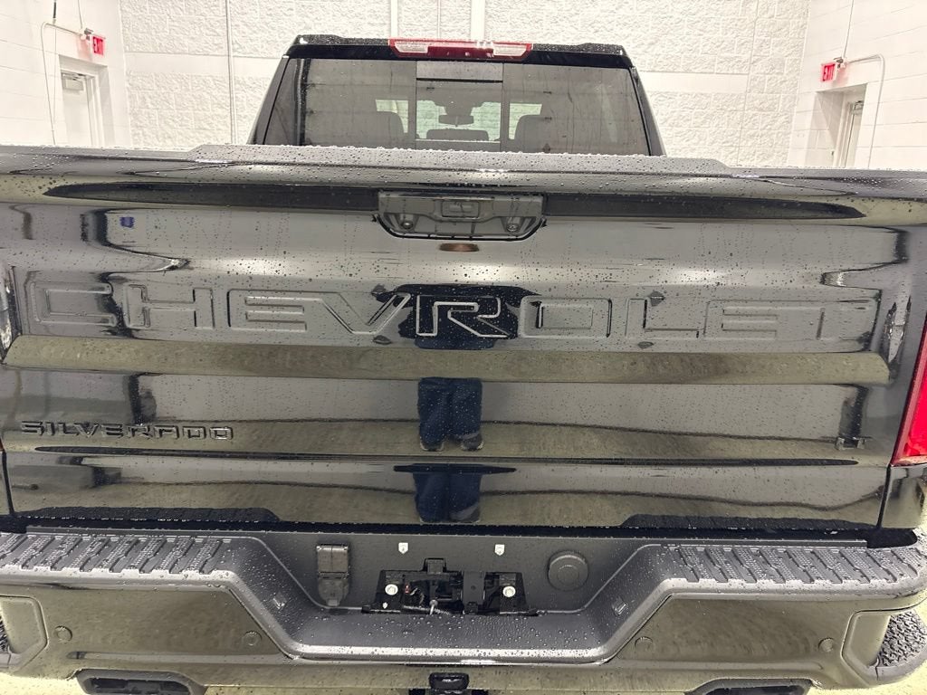 2026 Chevrolet Silverado 1500 LT Trail Boss Crew Cab Short Box 4WD