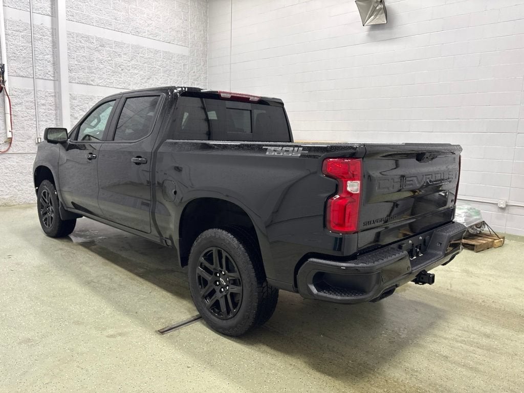 2026 Chevrolet Silverado 1500 LT Trail Boss Crew Cab Short Box 4WD