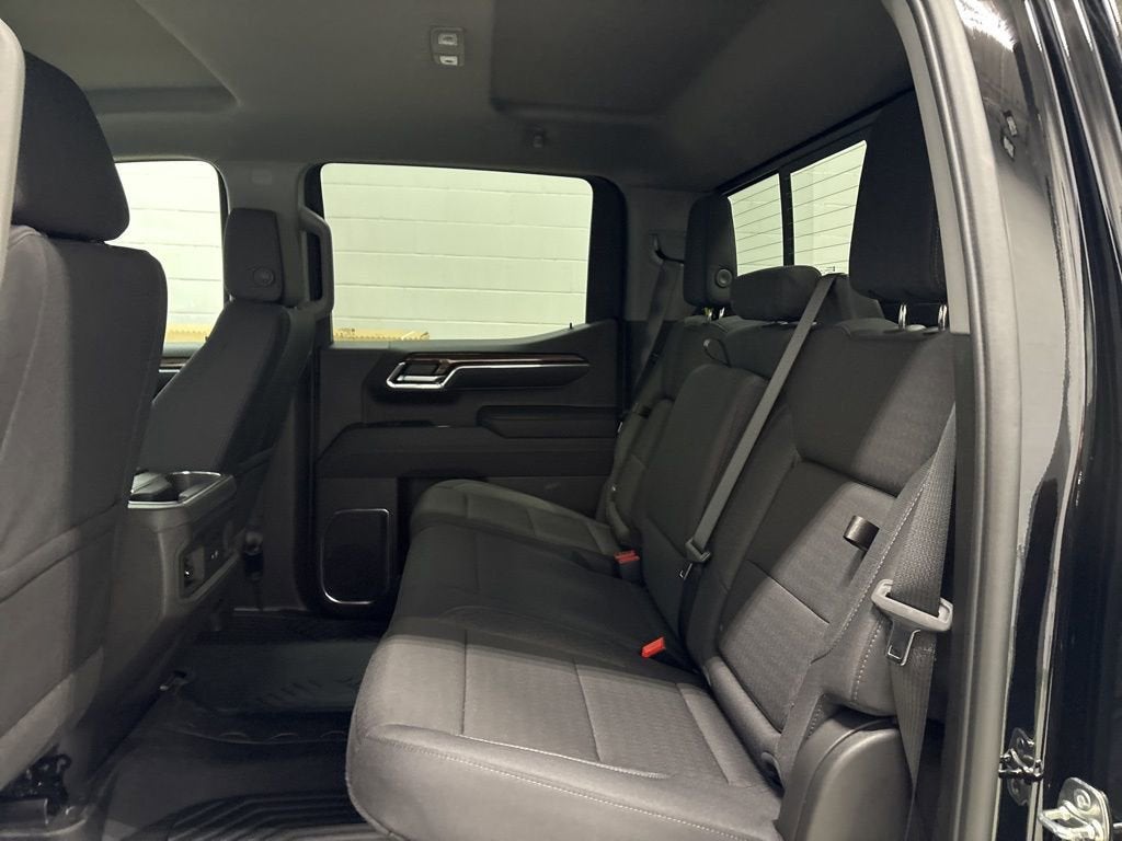 2026 Chevrolet Silverado 1500 LT Trail Boss Crew Cab Short Box 4WD