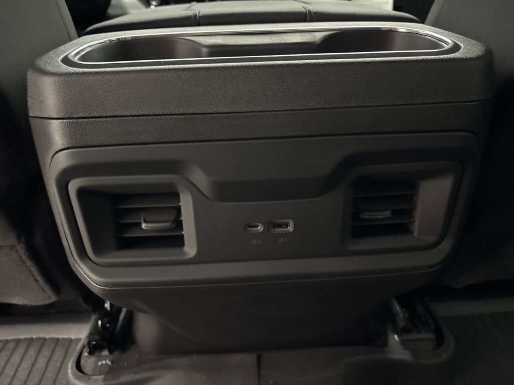 2026 Chevrolet Silverado 1500 LT Trail Boss Crew Cab Short Box 4WD