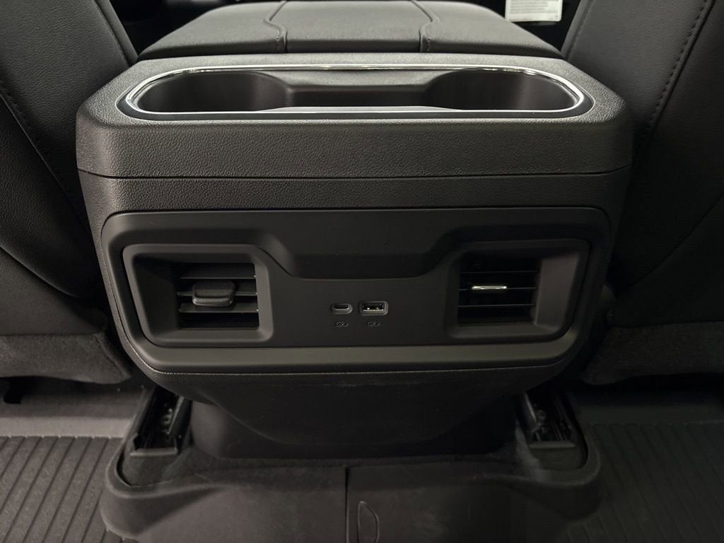 2026 Chevrolet Silverado 1500 LT Trail Boss Crew Cab Short Box 4WD