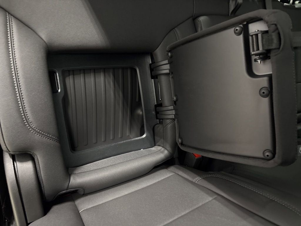 2026 Chevrolet Silverado 1500 LT Trail Boss Crew Cab Short Box 4WD