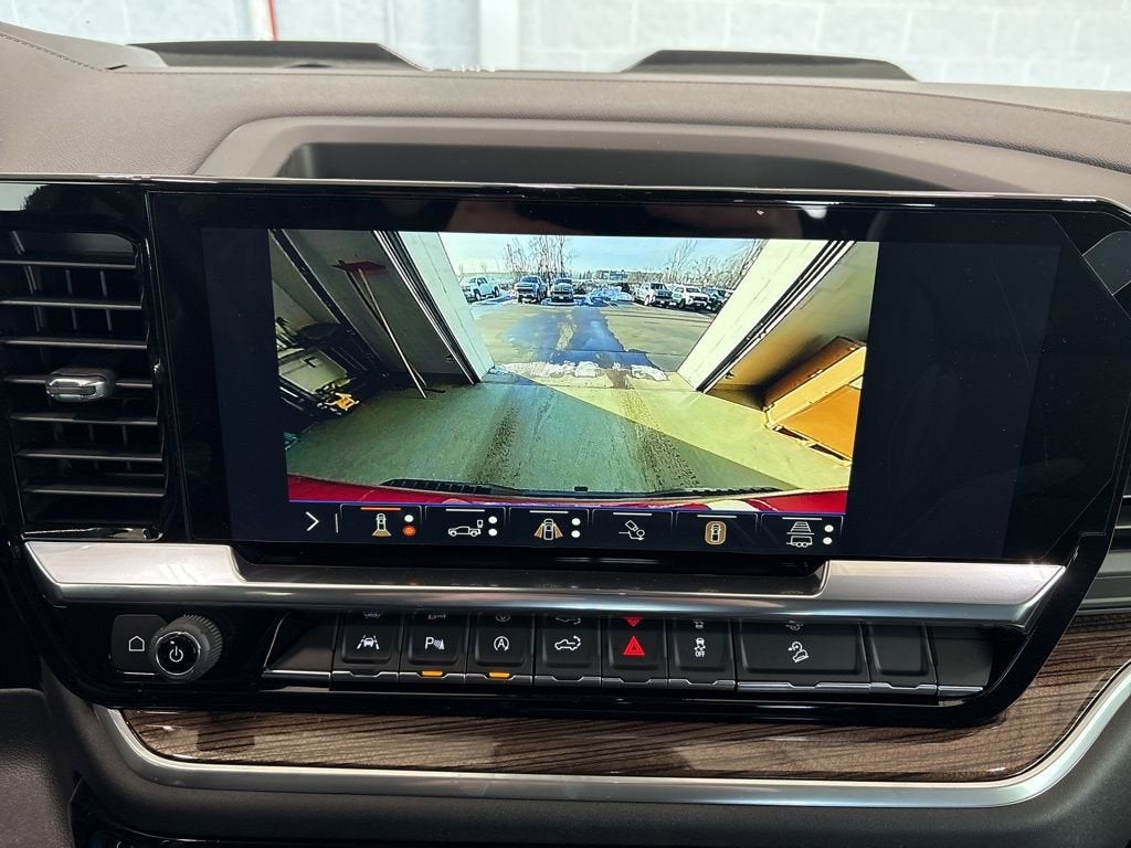 2026 Chevrolet Silverado 1500 LT Trail Boss Crew Cab Short Box 4WD