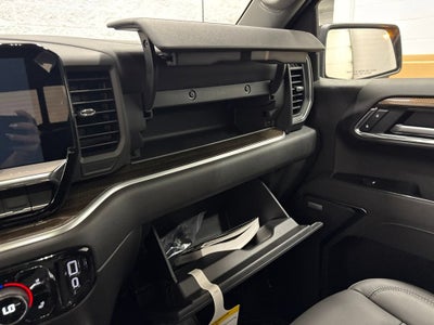 2026 Chevrolet Silverado 1500 LT Trail Boss Crew Cab Short Box 4WD