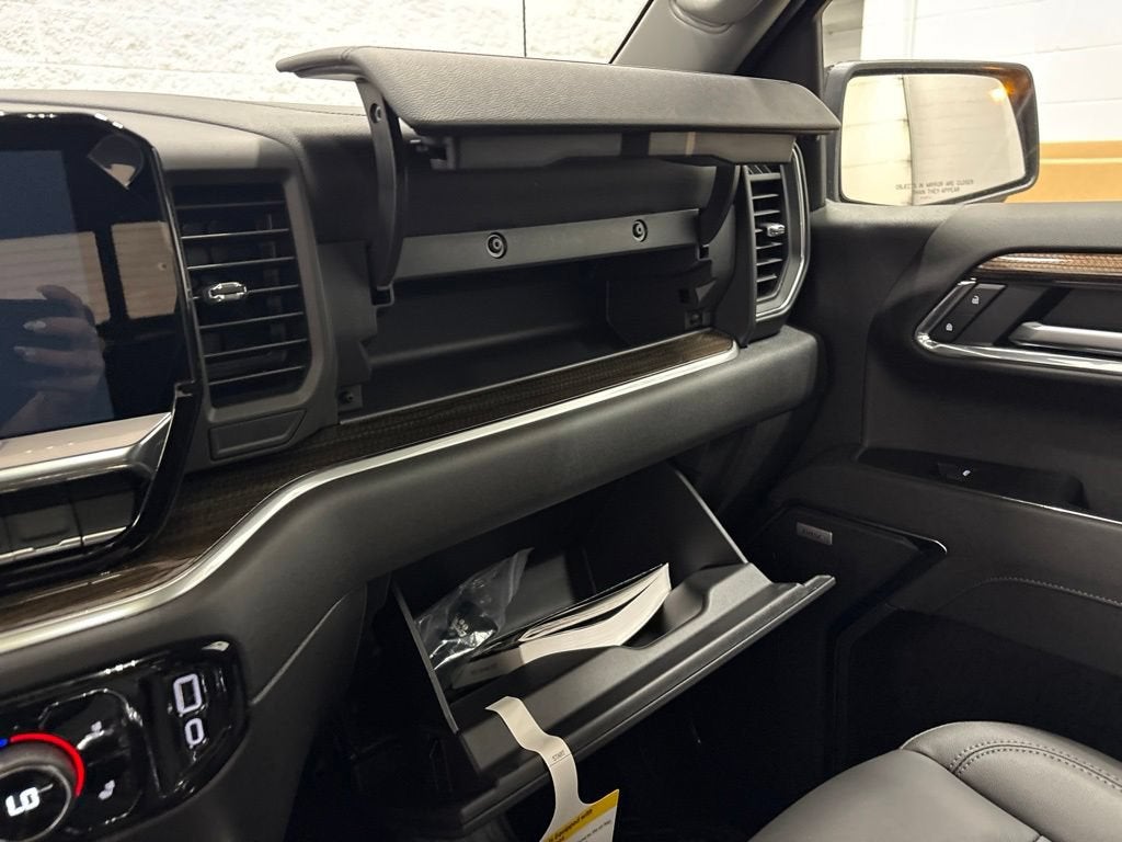 2026 Chevrolet Silverado 1500 LT Trail Boss Crew Cab Short Box 4WD