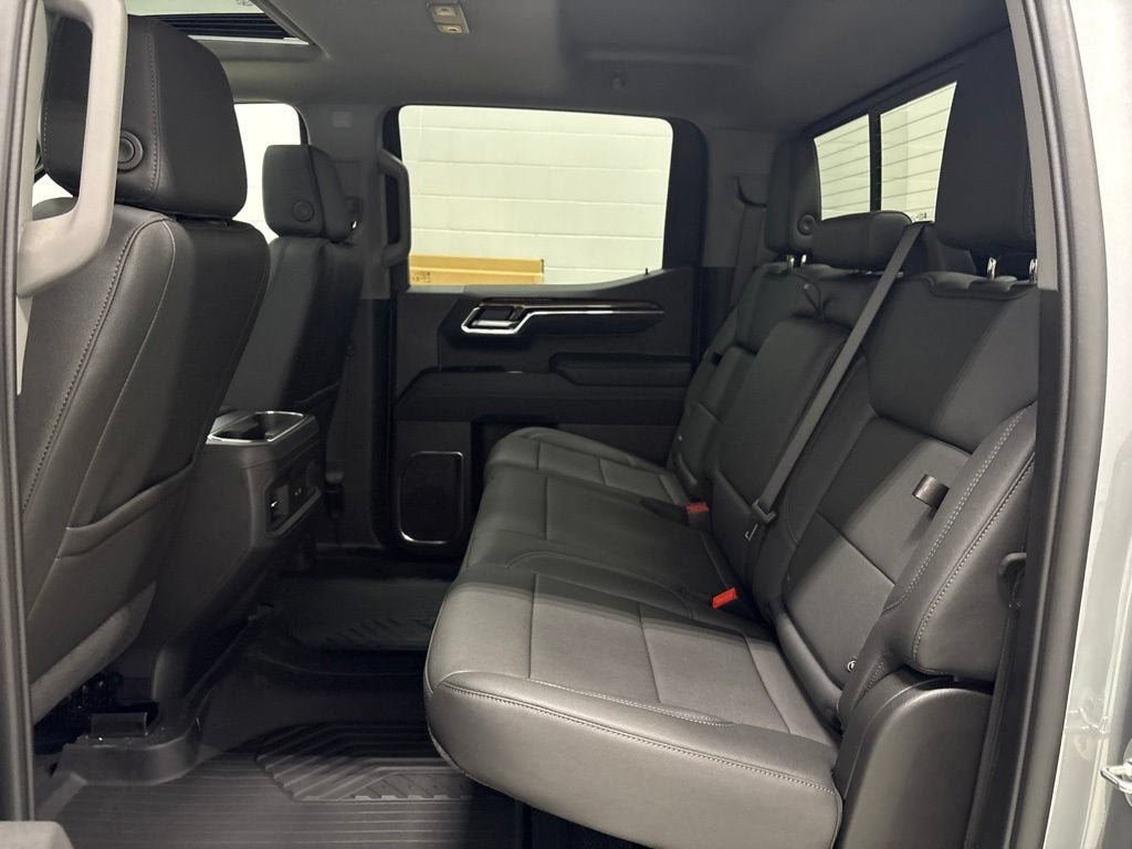 2026 Chevrolet Silverado 1500 LT Trail Boss Crew Cab Short Box 4WD