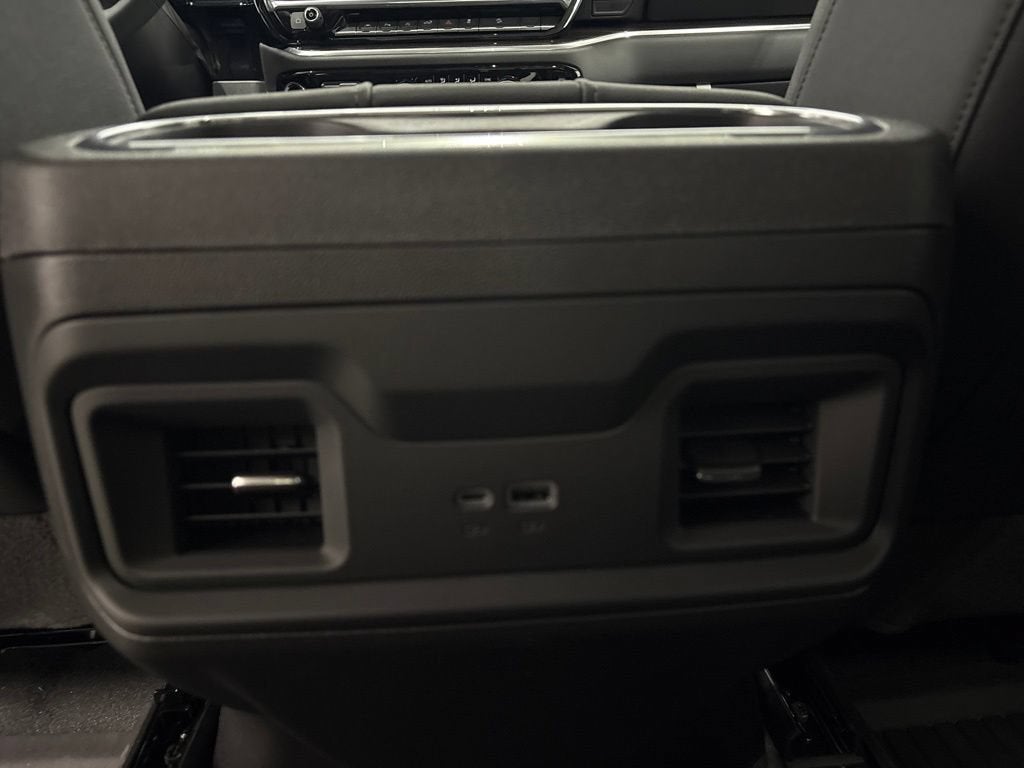 2026 Chevrolet Silverado 1500 LT Trail Boss Crew Cab Short Box 4WD