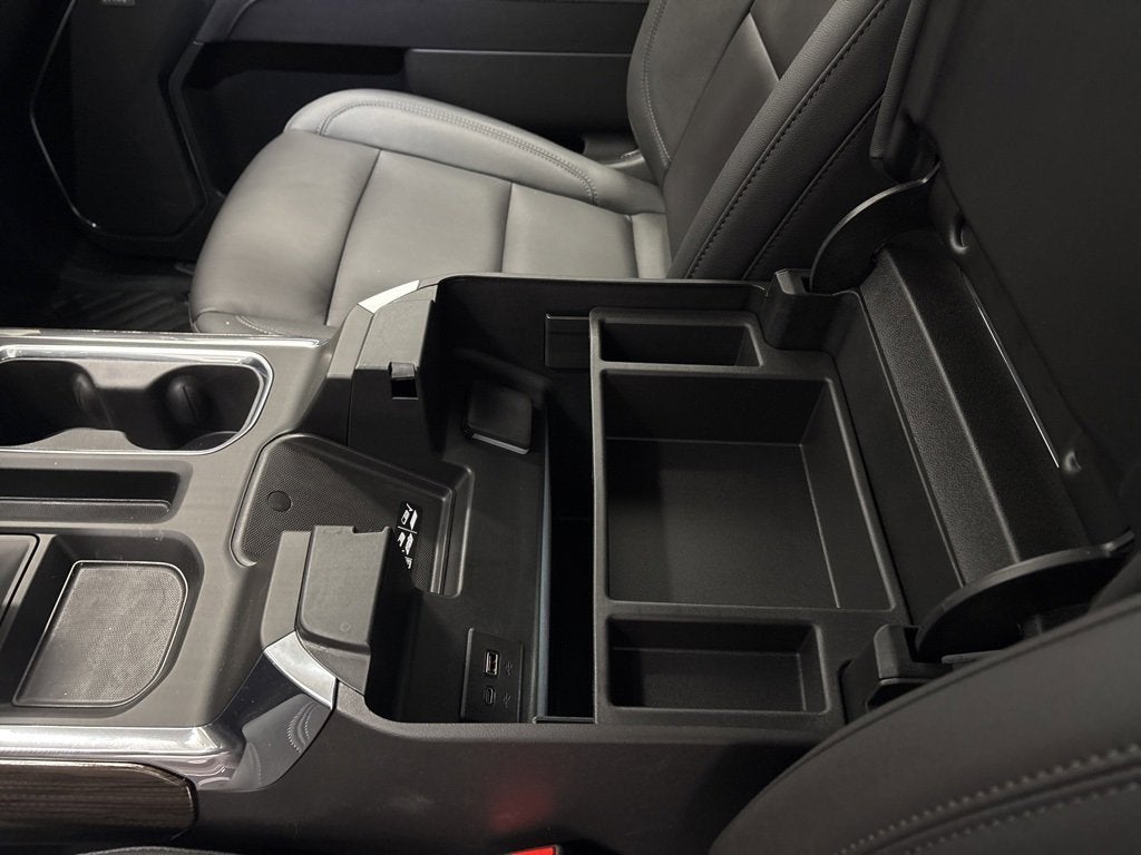 2026 Chevrolet Silverado 1500 LT Trail Boss Crew Cab Short Box 4WD