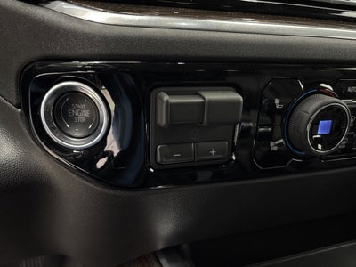 2026 Chevrolet Silverado 1500 LT Trail Boss Crew Cab Short Box 4WD