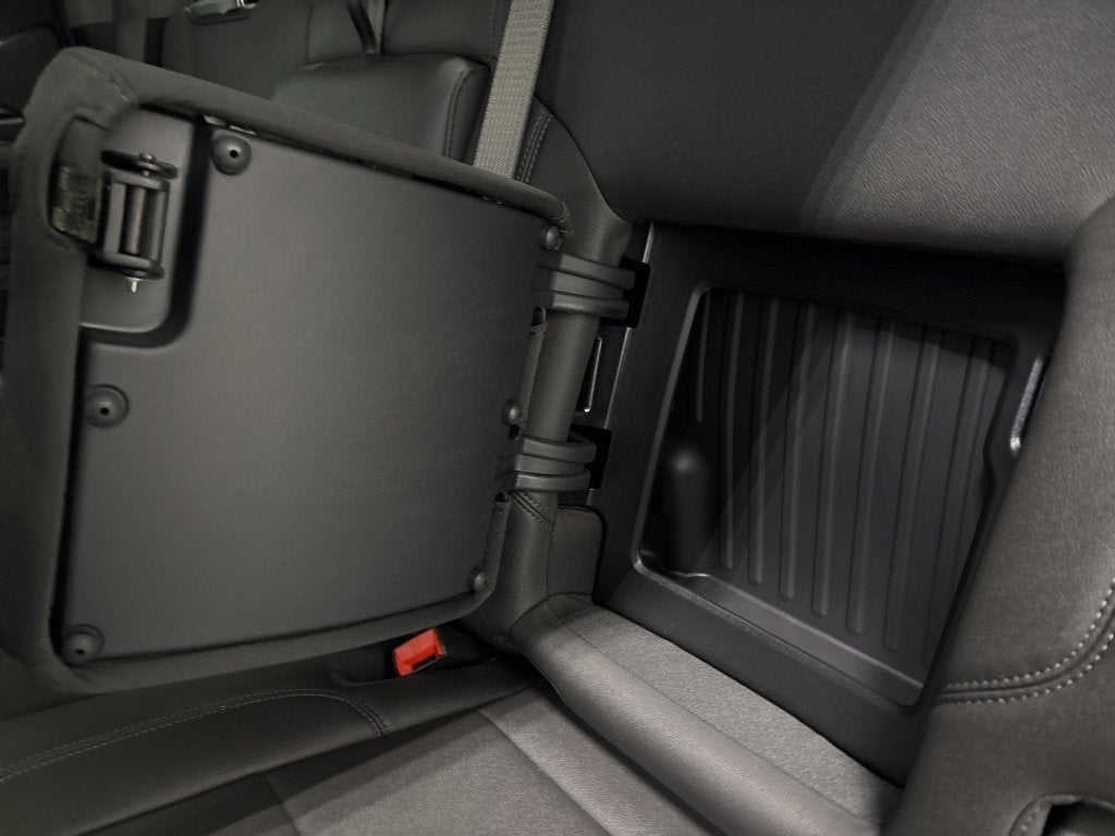 2026 Chevrolet Silverado 1500 LT Trail Boss Crew Cab Short Box 4WD