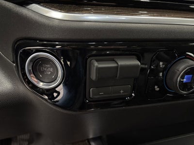 2026 Chevrolet Silverado 1500 LT Trail Boss Crew Cab Short Box 4WD