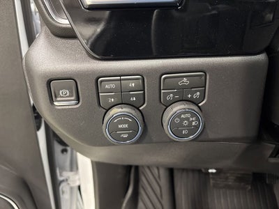 2026 Chevrolet Silverado 1500 LT Trail Boss Crew Cab Short Box 4WD