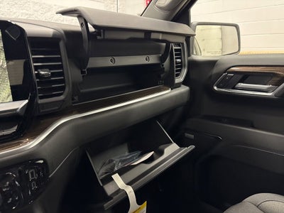 2026 Chevrolet Silverado 1500 LT Trail Boss Crew Cab Short Box 4WD