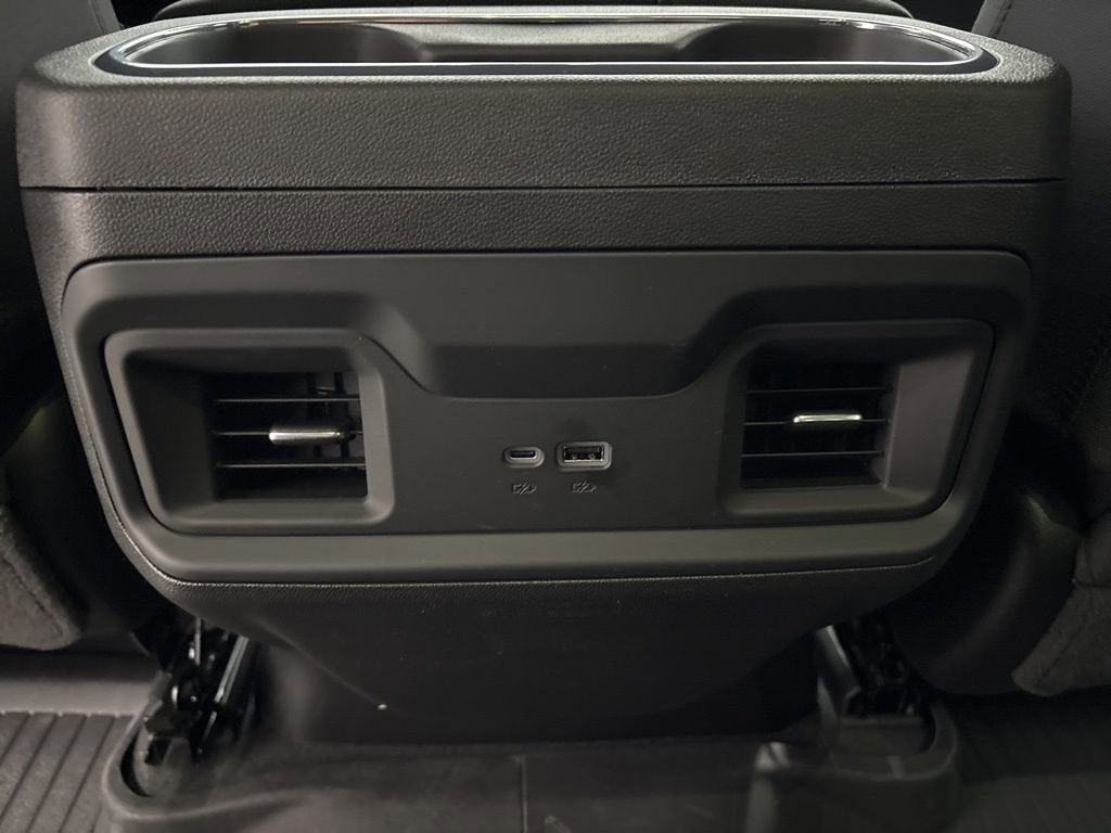 2026 Chevrolet Silverado 1500 LT Trail Boss Crew Cab Short Box 4WD