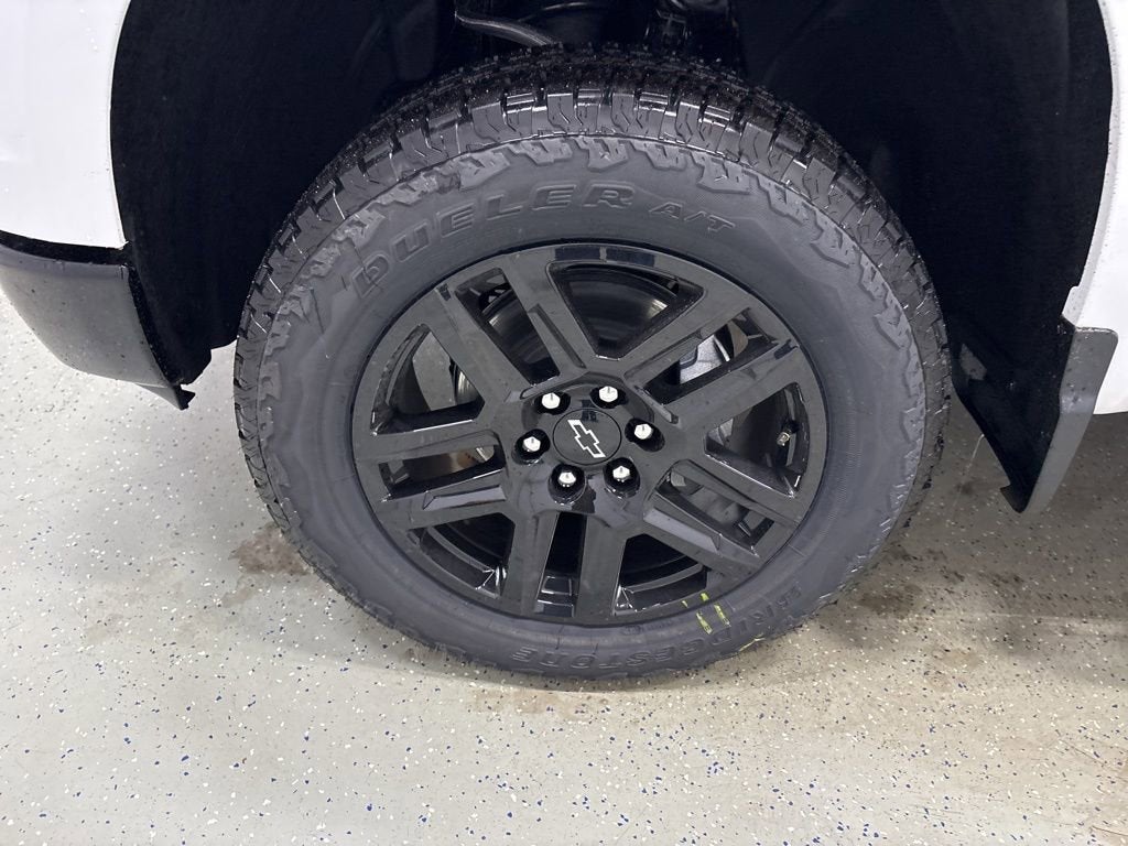 2026 Chevrolet Silverado 1500 LT Trail Boss Crew Cab Short Box 4WD