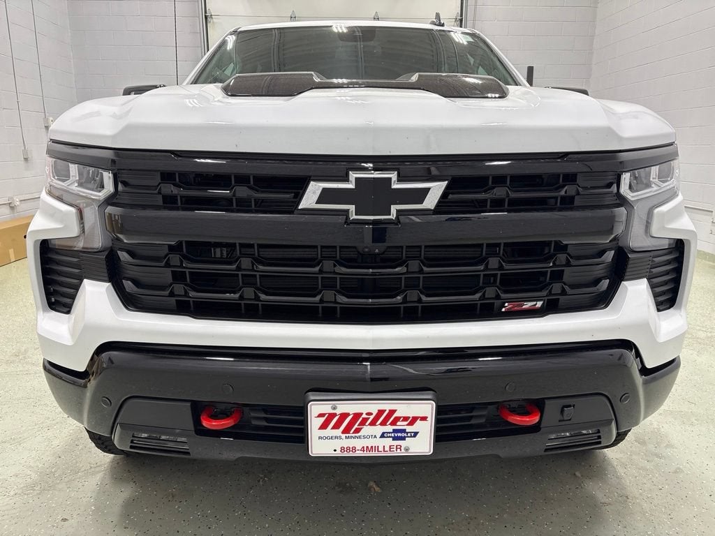 2026 Chevrolet Silverado 1500 LT Trail Boss Crew Cab Short Box 4WD