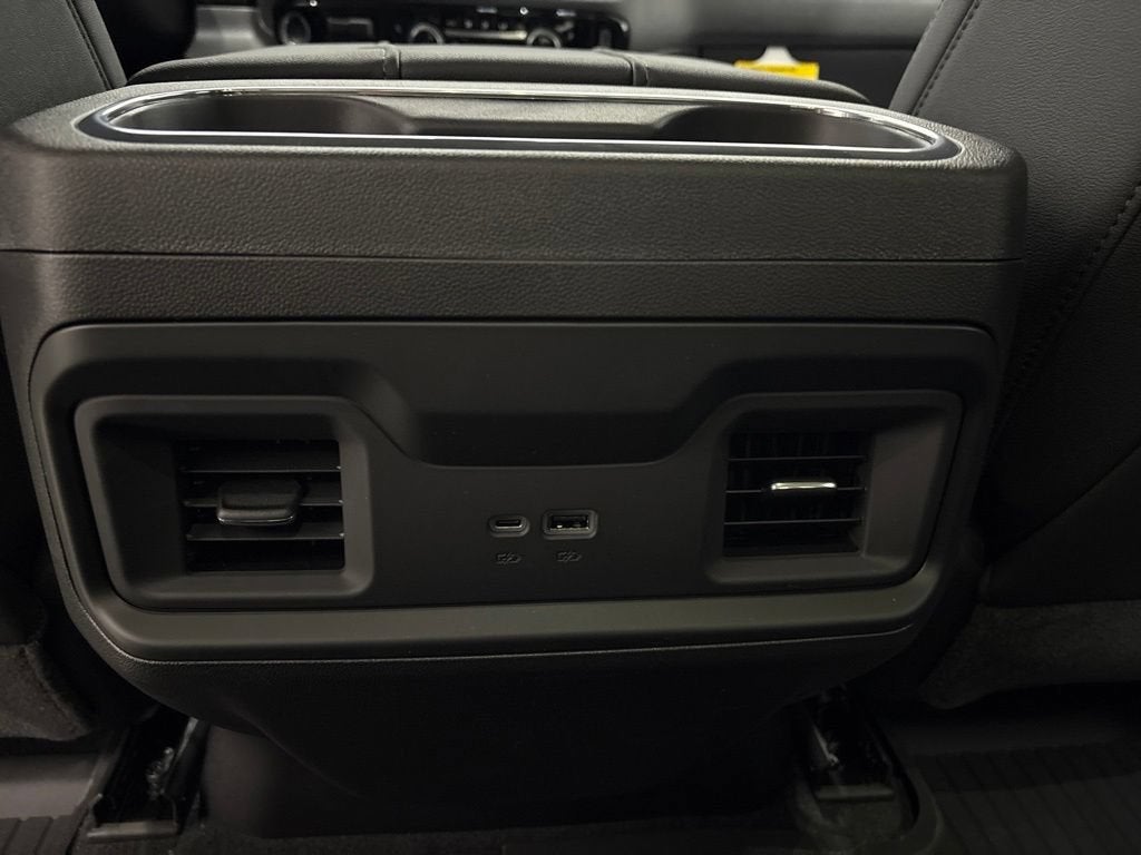 2026 Chevrolet Silverado 1500 LT Trail Boss Crew Cab Short Box 4WD