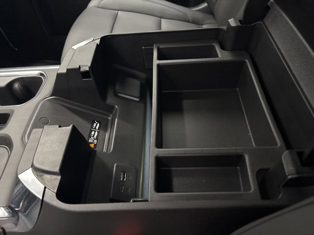 2026 Chevrolet Silverado 1500 LT Trail Boss Crew Cab Short Box 4WD