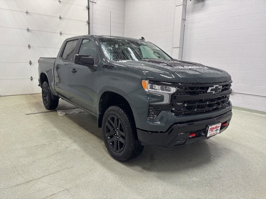 2026 Chevrolet Silverado 1500 LT Trail Boss Crew Cab Short Box 4WD