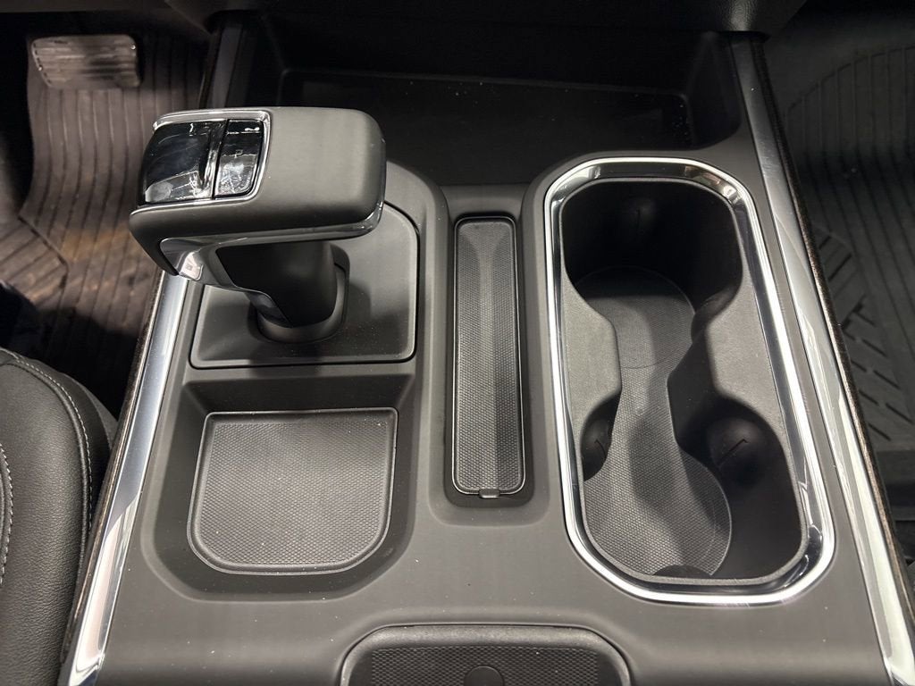 2026 Chevrolet Silverado 1500 LT Trail Boss Crew Cab Short Box 4WD