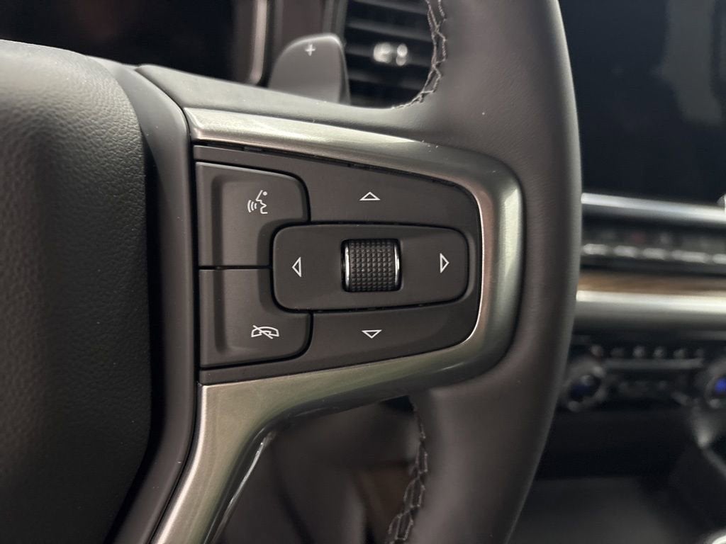 2026 Chevrolet Silverado 1500 LT Trail Boss Crew Cab Short Box 4WD