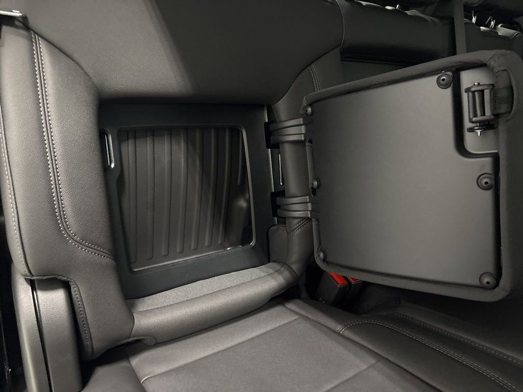 2026 Chevrolet Silverado 1500 LT Trail Boss Crew Cab Short Box 4WD