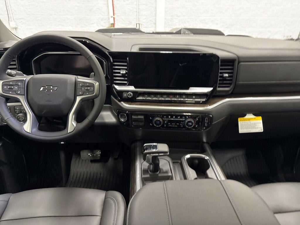 2026 Chevrolet Silverado 1500 LT Trail Boss Crew Cab Standard Box 4WD