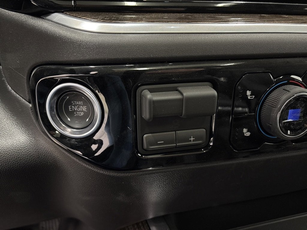 2026 Chevrolet Silverado 1500 LT Trail Boss Crew Cab Standard Box 4WD