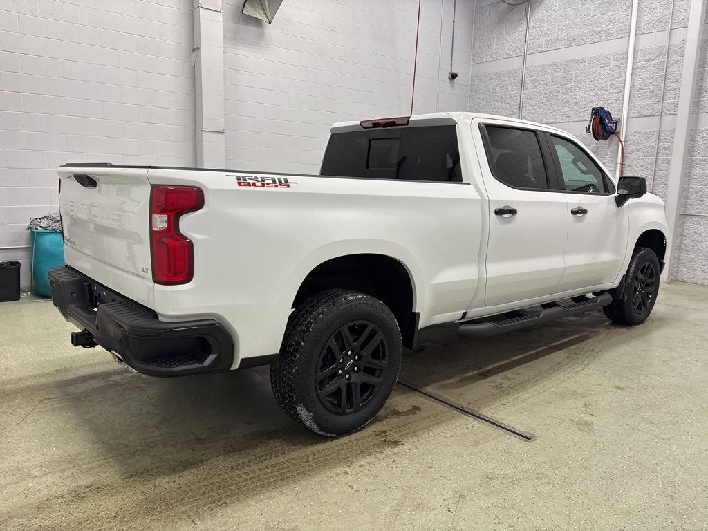 2026 Chevrolet Silverado 1500 LT Trail Boss Crew Cab Standard Box 4WD