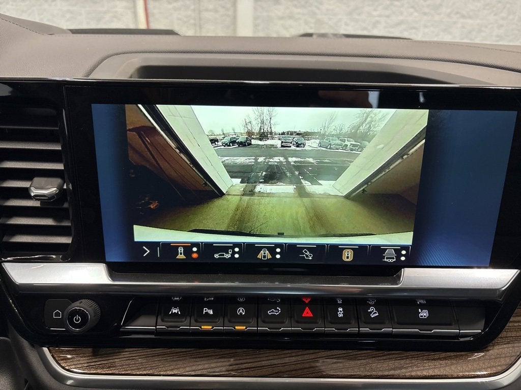 2026 Chevrolet Silverado 1500 LT Trail Boss Crew Cab Standard Box 4WD