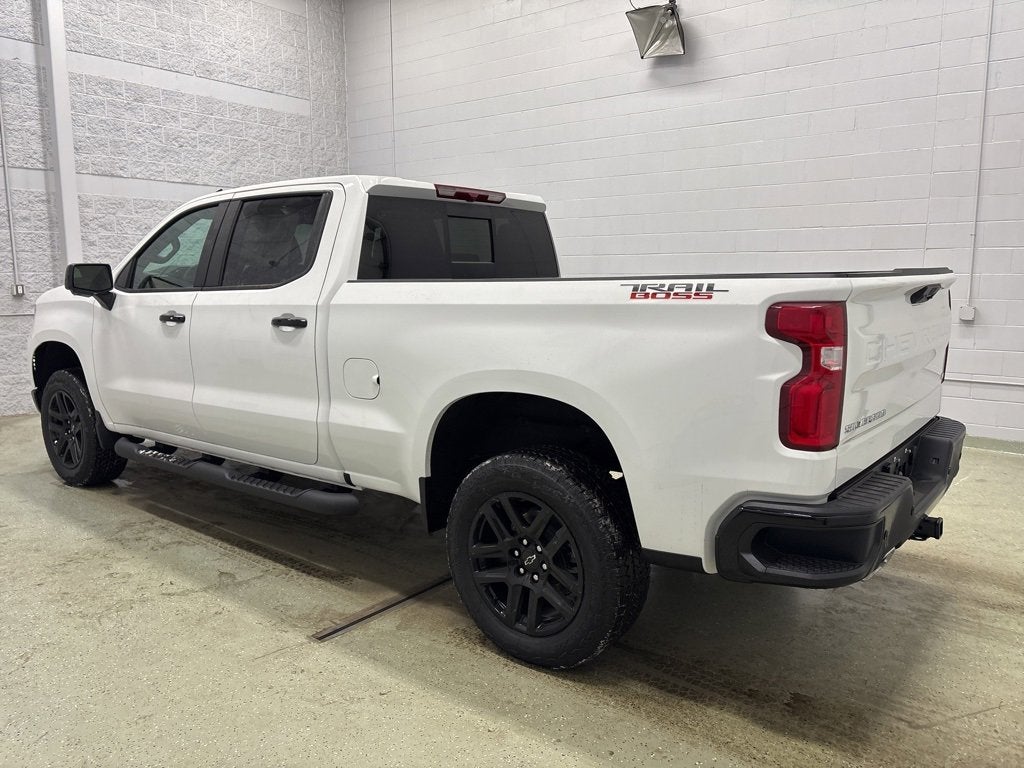 2026 Chevrolet Silverado 1500 LT Trail Boss Crew Cab Standard Box 4WD