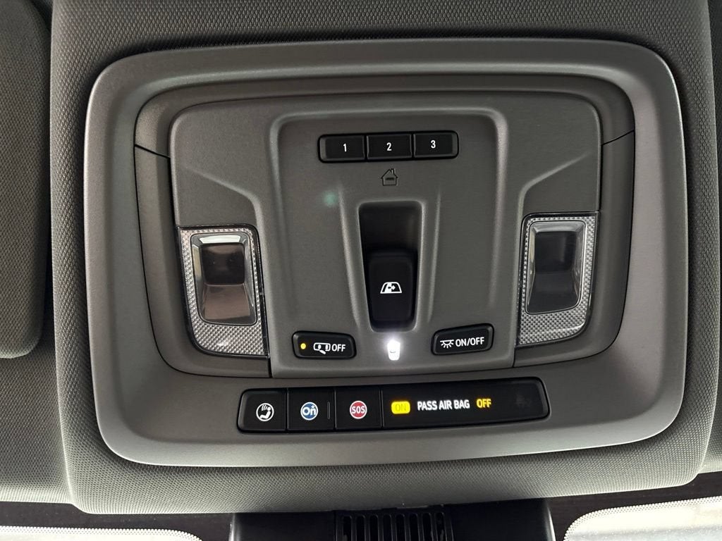 2026 Chevrolet Silverado 1500 LT Trail Boss Crew Cab Short Box 4WD