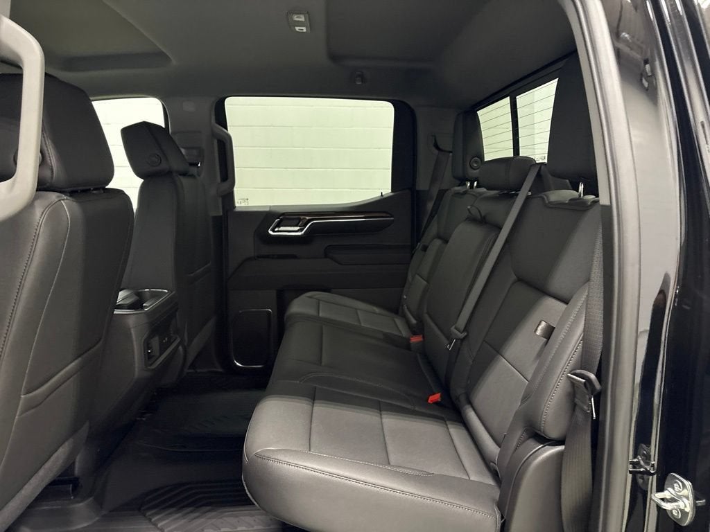 2026 Chevrolet Silverado 1500 LT Trail Boss Crew Cab Short Box 4WD