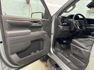 2026 Chevrolet Silverado 1500 LT Trail Boss Crew Cab Short Box 4WD