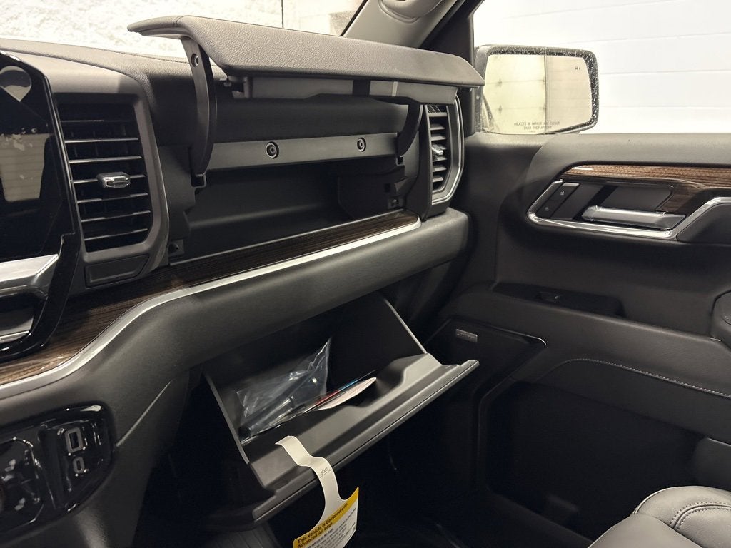 2026 Chevrolet Silverado 1500 LT Trail Boss Crew Cab Short Box 4WD