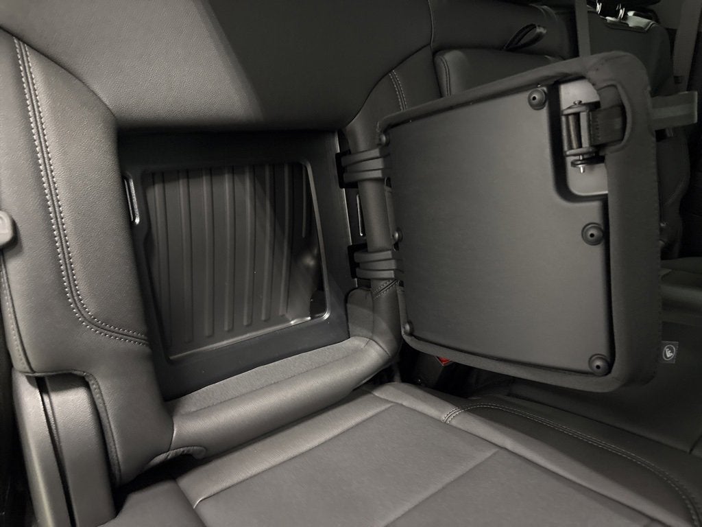 2026 Chevrolet Silverado 1500 LT Trail Boss Crew Cab Short Box 4WD