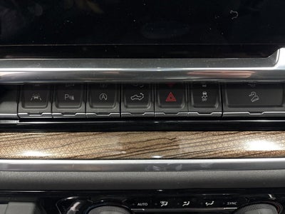 2026 Chevrolet Silverado 1500 LT Trail Boss Crew Cab Short Box 4WD